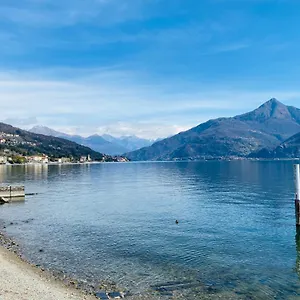 Brother's Como Lake Italie