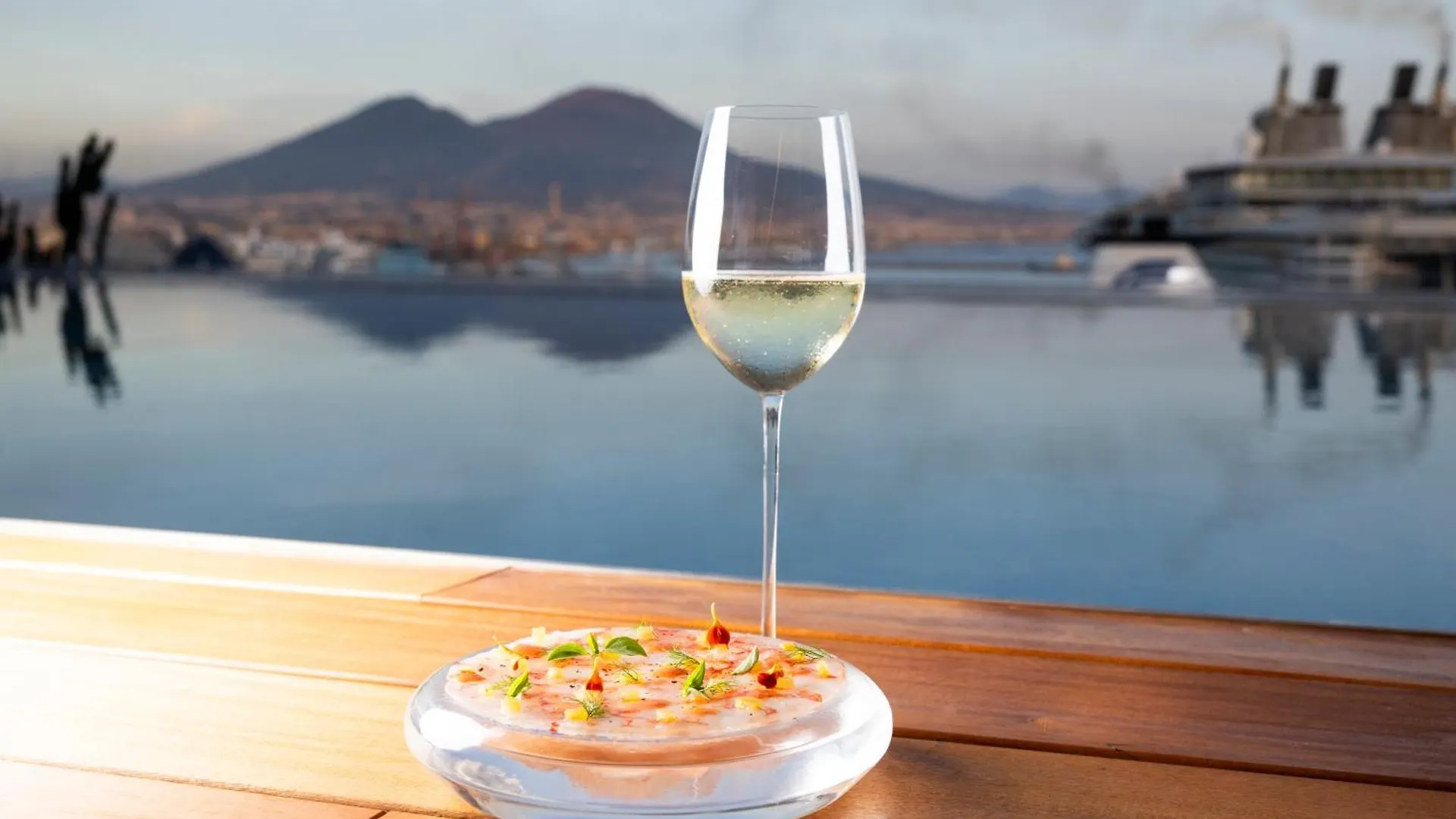 Hotel Romeo Napoli 5*, Naples